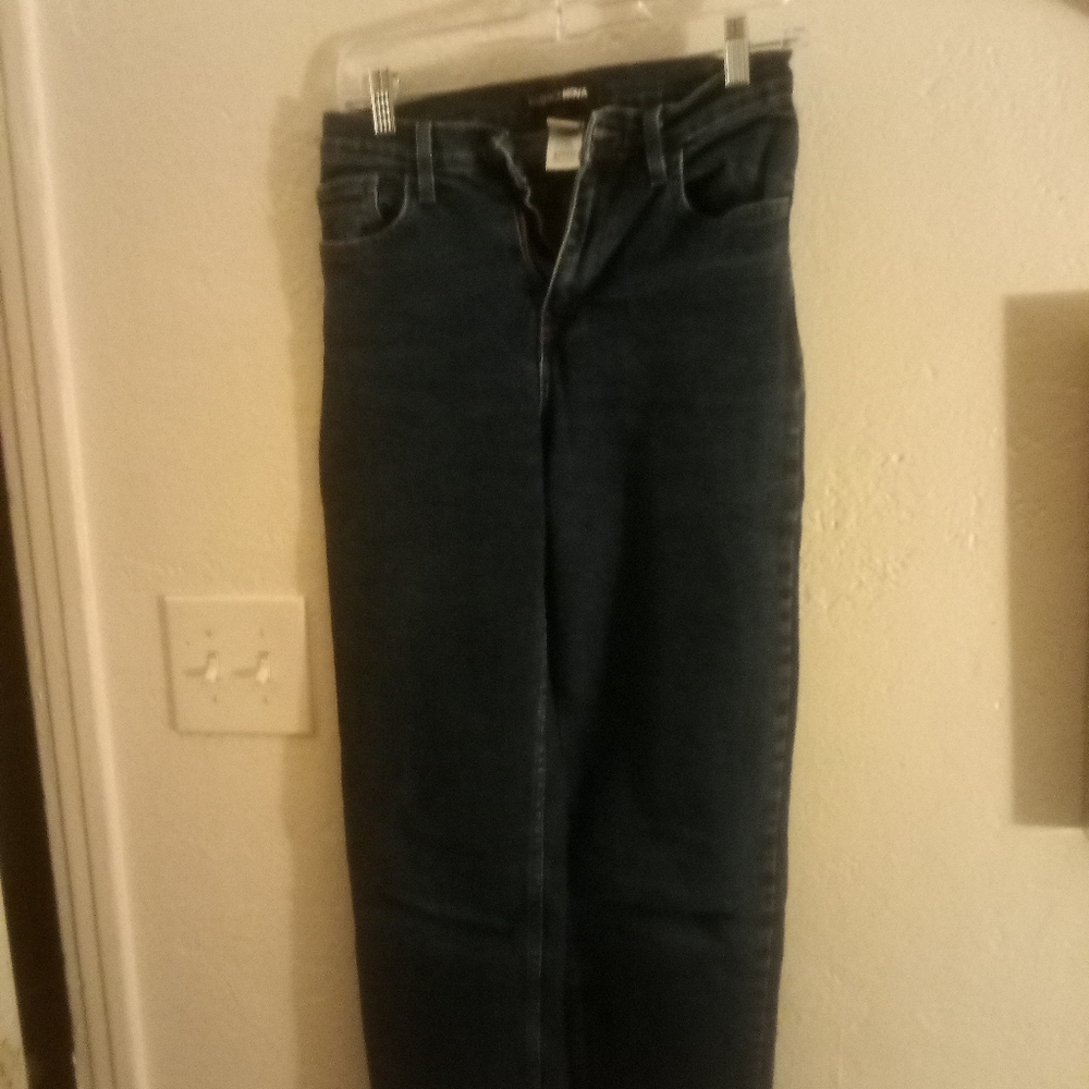 Fashion Nova BLUE DENIUM PANTS  size 3(w25) Jeans, STRAIGHT LEG, COMFORTABLE - Picture 2 of 5